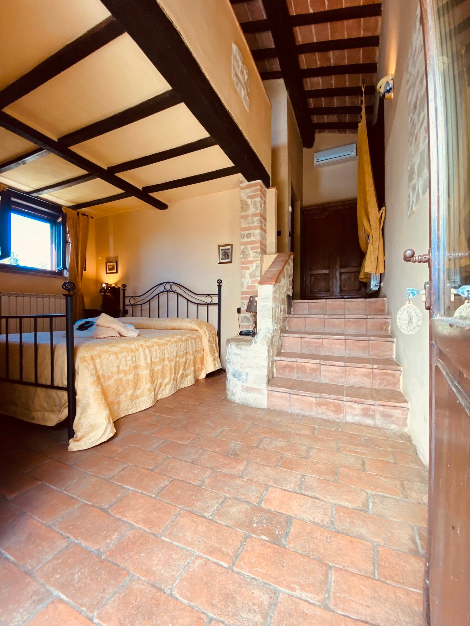 Buccolino soppalco (“Bucolic Gallery”)